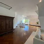 Design-loft Mit 2 Balkonen Am Stadtwald - 20 Min Zur Messe Duesseldorf דירה קרפלד