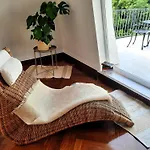 Design-loft Mit 2 Balkonen Am Stadtwald - 20 Min Zur Messe Duesseldorf * קרפלד