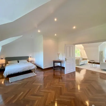 Luxurious Loft Apartment *