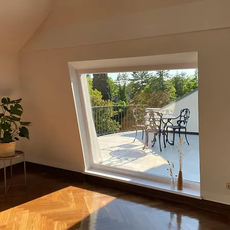 公寓 Design-loft Mit 2 Balkonen Am Stadtwald - 20 Min Zur Messe Duesseldorf 克雷费尔德