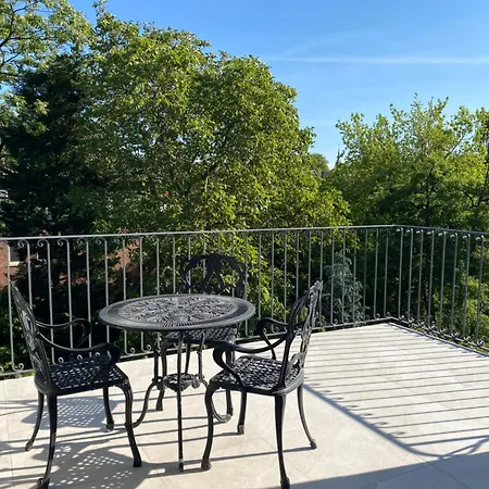 Design-loft Mit 2 Balkonen Am Stadtwald - 20 Min Zur Messe Duesseldorf Apartment