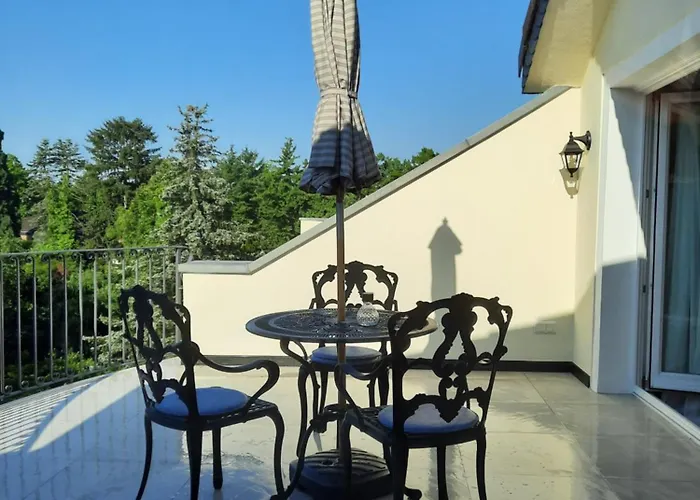 Appartement Design-loft Mit 2 Balkonen Am Stadtwald - 20 Min Zur Messe Duesseldorf